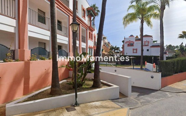 Wiederverkauf - Wohnung - Estepona  - Atalaya
