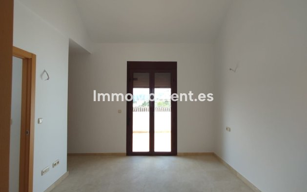 Revente - Maison mitoyenne - Casares - Doña Julia