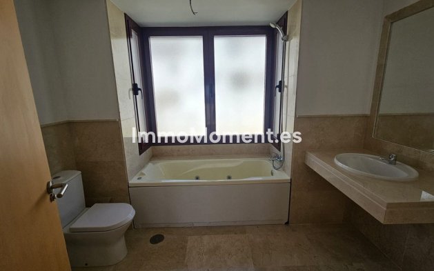 Revente - Maison mitoyenne - Casares - Doña Julia