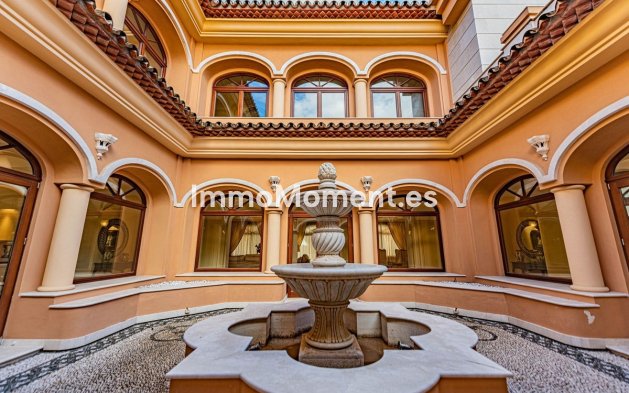 Reventa - Villa - Marbella - Guadalmina Baja