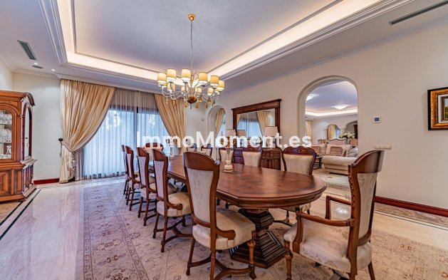 Reventa - Villa - Marbella - Guadalmina Baja