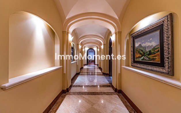 Reventa - Villa - Marbella - Guadalmina Baja