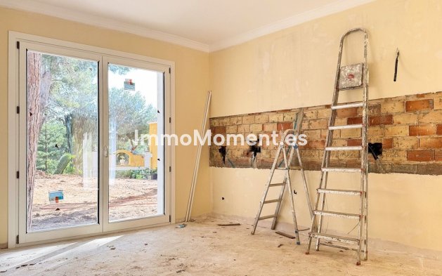 Resale - Villa - Marbella - Las Chapas