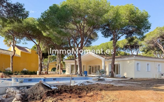 Resale - Villa - Marbella - Las Chapas