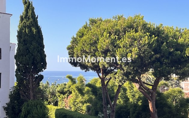 Resale - Apartment - Marbella - Puerto Banús