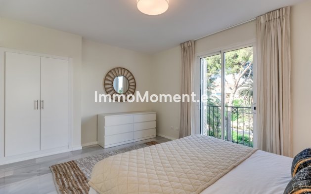 Resale - Apartment - Marbella - Puerto Banús