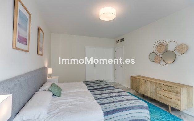 Resale - Apartment - Marbella - Puerto Banús