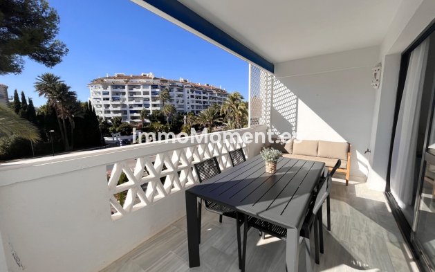 Resale - Apartment - Marbella - Puerto Banús