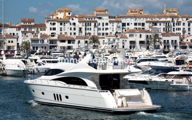 Resale - Apartment - Marbella - Puerto Banús