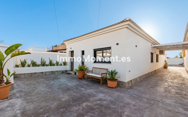 Bestaande woning - Villa - Torrevieja - El Chaparral