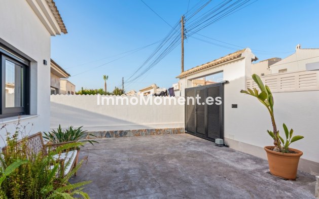 Bestaande woning - Villa - Torrevieja - El Chaparral