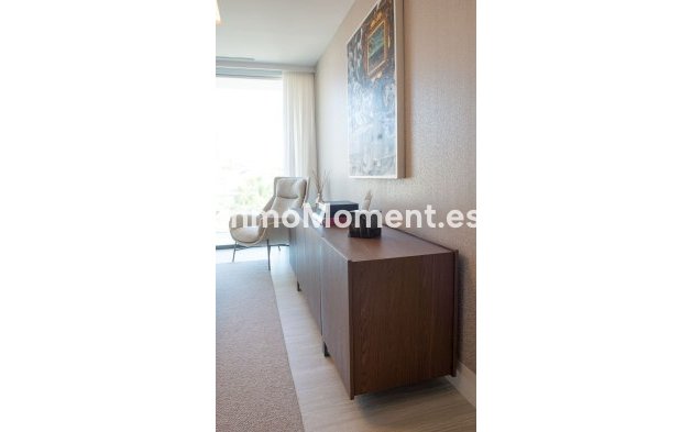 Revente - Appartement - Estepona  - Estepona Centro