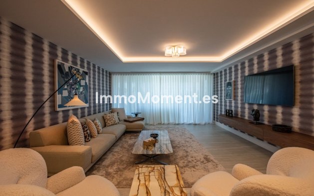 Revente - Appartement - Estepona  - Estepona Centro