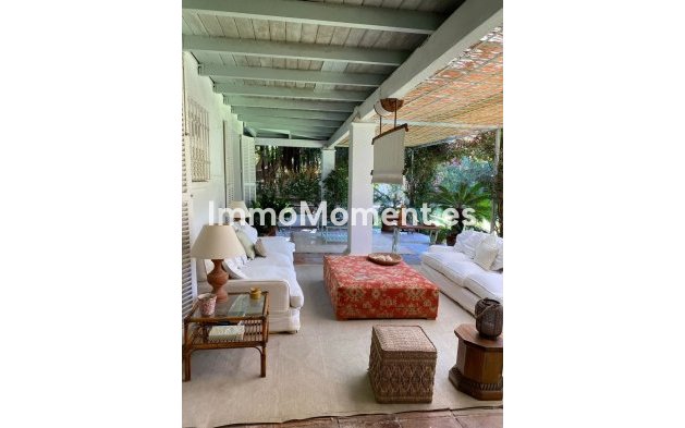 Resale - Villa - Marbella - Guadalmina Baja