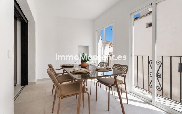 Resale - Apartment - Marbella - Puerto Banús