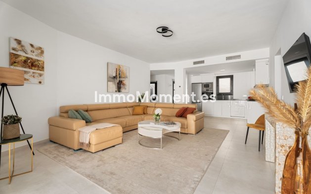 Resale - Apartment - Marbella - Puerto Banús