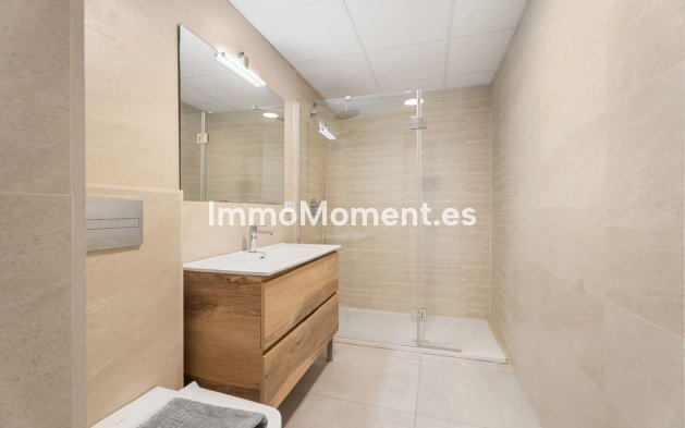 Resale - Apartment - Marbella - Puerto Banús