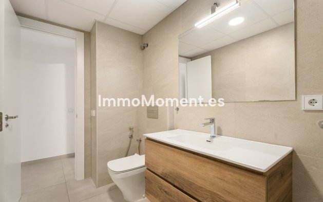 Resale - Apartment - Marbella - Puerto Banús