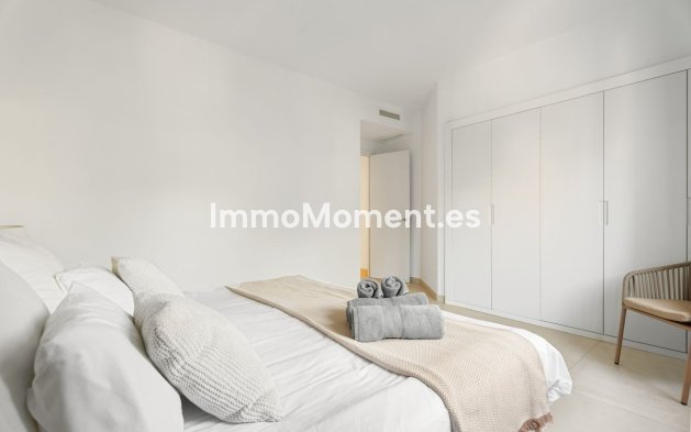 Resale - Apartment - Marbella - Puerto Banús