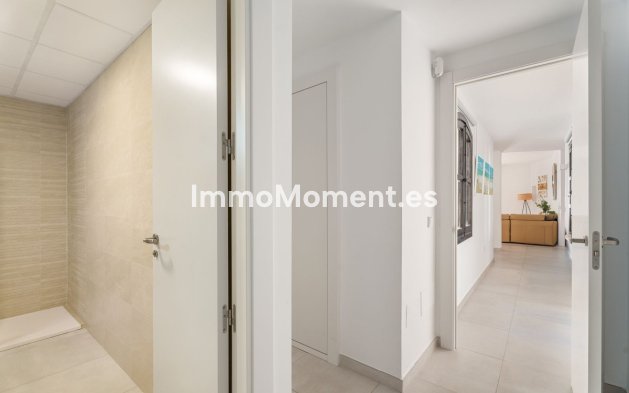 Resale - Apartment - Marbella - Puerto Banús