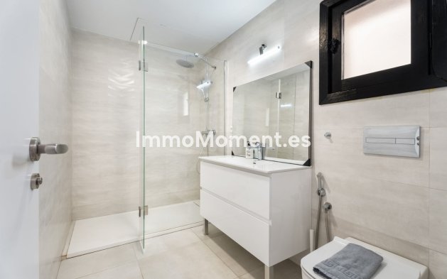 Resale - Apartment - Marbella - Puerto Banús