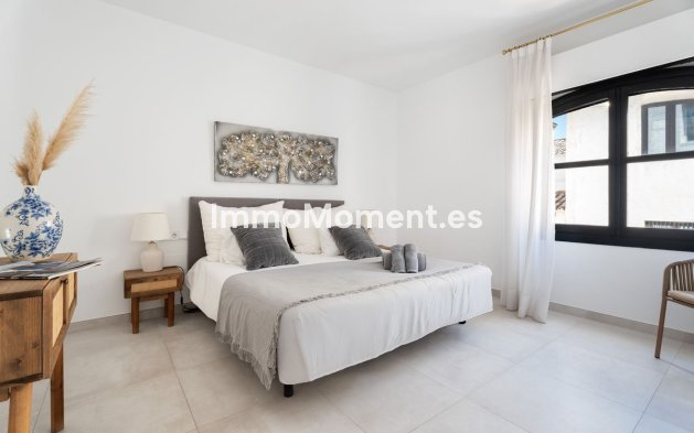 Resale - Apartment - Marbella - Puerto Banús
