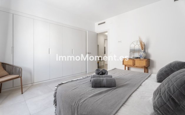 Resale - Apartment - Marbella - Puerto Banús