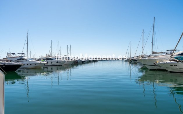 Resale - Apartment - Marbella - Puerto Banús