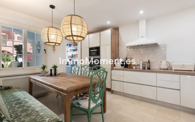 Revente - Villa - Marbella - Puerto Banús