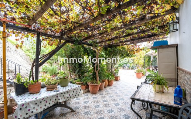 Bestaande woning - Villa - Estepona  - Estepona Centro