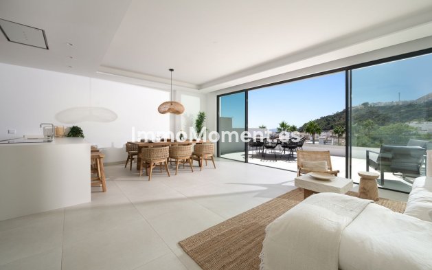 Resale - Villa - Benalmadena - Benalmadena Pueblo