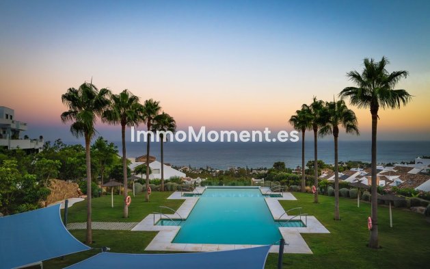 Resale - Villa - Benalmadena - Benalmadena Pueblo