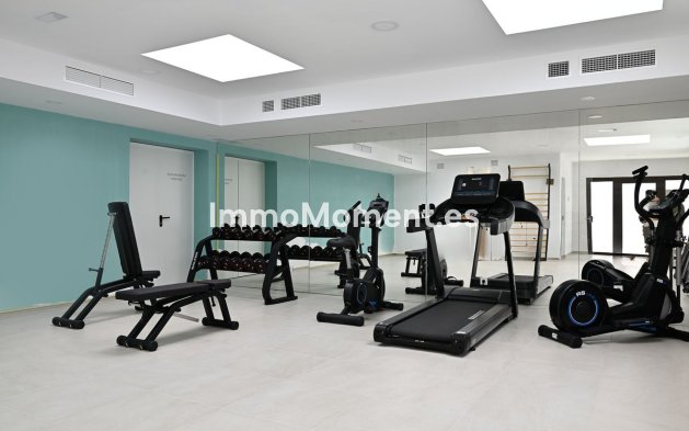 Resale - Apartment - Estepona - Estepona Centro