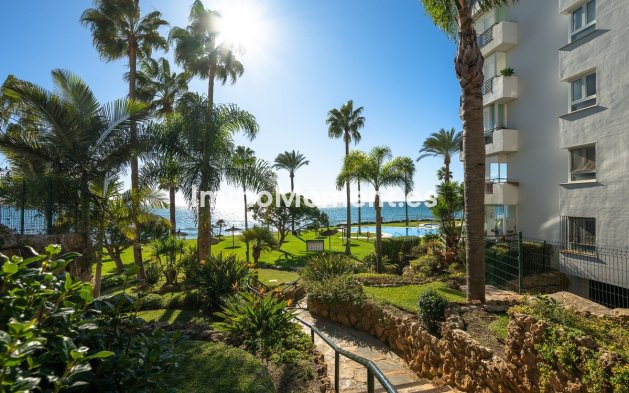 Resale - Apartment - Mijas - Calahonda