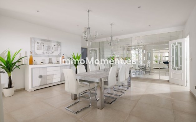 Revente - Villa - Marbella - Hacienda Las Chapas