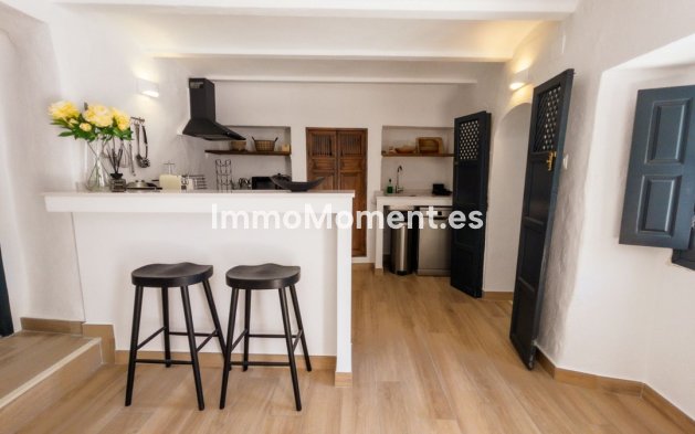 Bestaande woning - Geschakelde woning - Binnenland  - Guaro