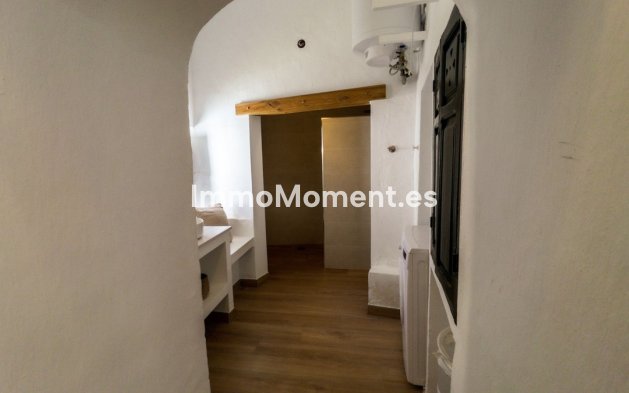 Bestaande woning - Geschakelde woning - Binnenland  - Guaro