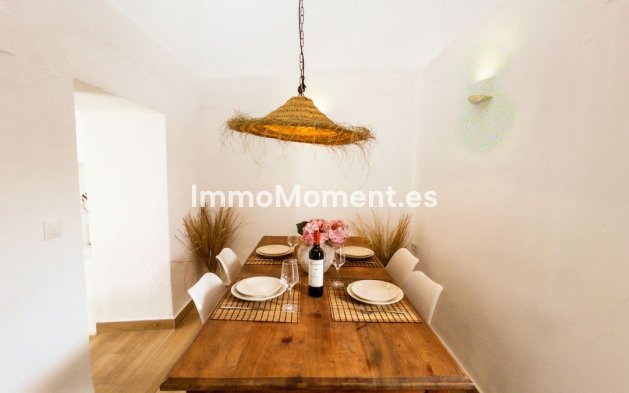 Bestaande woning - Geschakelde woning - Binnenland  - Guaro