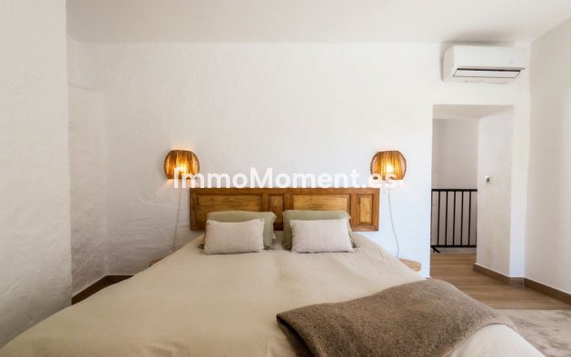 Bestaande woning - Geschakelde woning - Binnenland  - Guaro