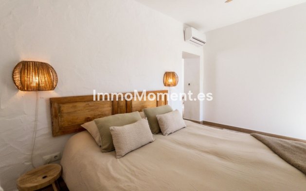 Bestaande woning - Geschakelde woning - Binnenland  - Guaro