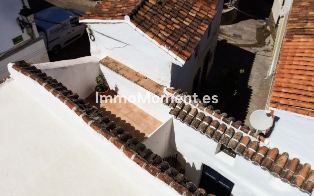 Bestaande woning - Geschakelde woning - Binnenland  - Guaro