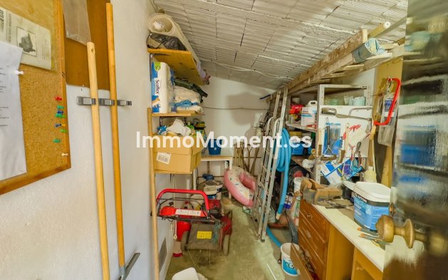 Wiederverkauf - Villa -   Inländisch - Almogía