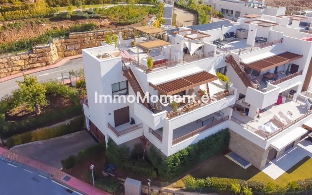 Wiederverkauf - Wohnung -   Inländisch - Istán