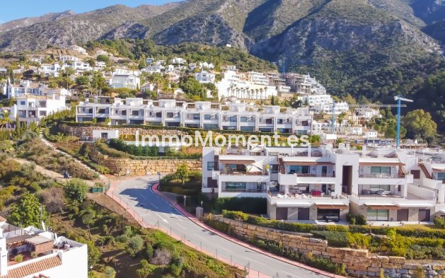 Wiederverkauf - Wohnung -   Inländisch - Istán