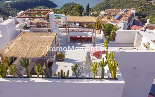 Wiederverkauf - Wohnung -   Inländisch - Istán