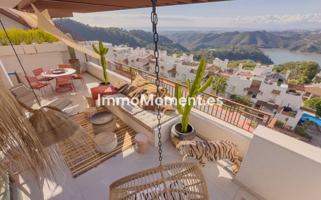 Wiederverkauf - Wohnung -   Inländisch - Istán