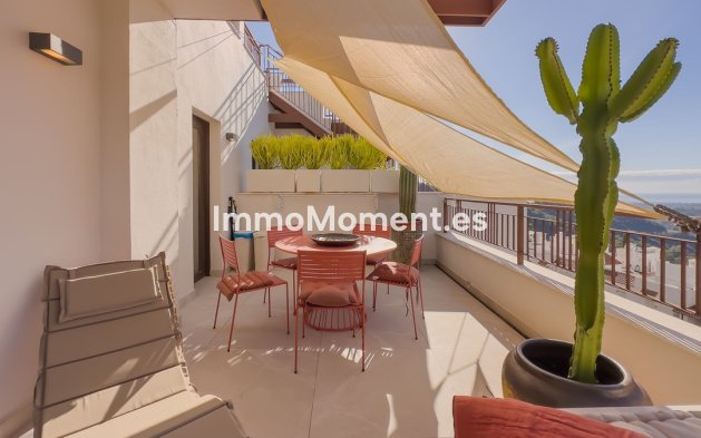 Wiederverkauf - Wohnung -   Inländisch - Istán