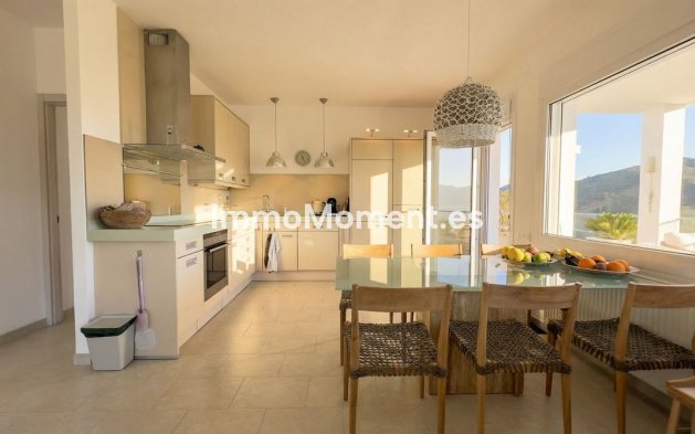 Bestaande woning - Villa - Binnenland  - Guaro