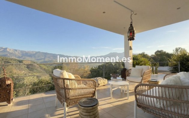 Bestaande woning - Villa - Binnenland  - Guaro