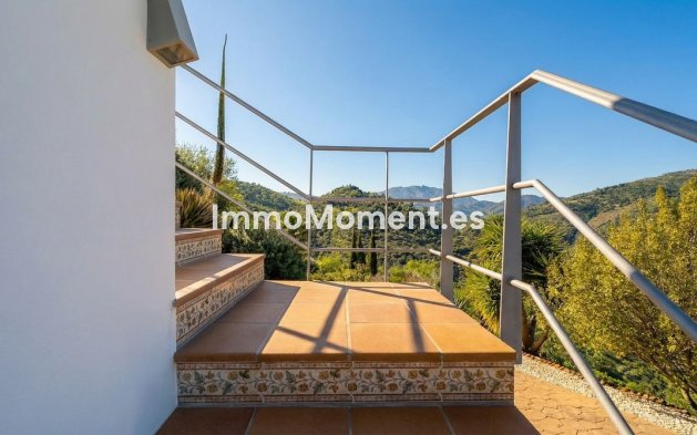 Bestaande woning - Villa - Binnenland  - Guaro